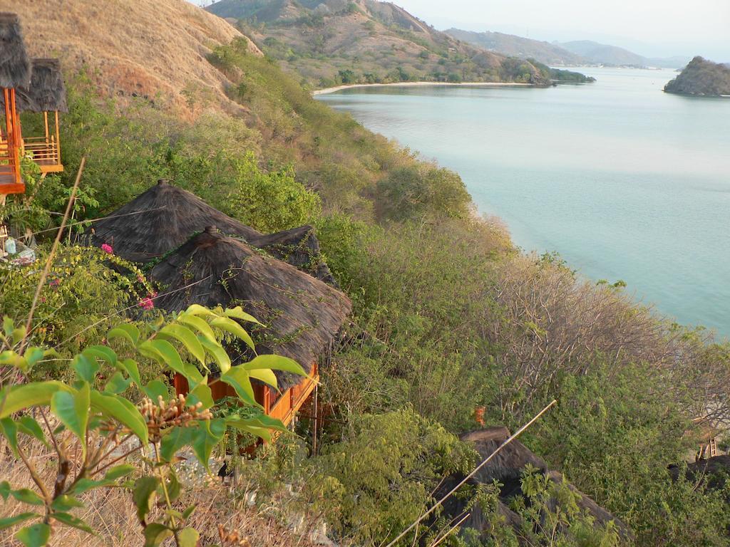 Waecicu Eden Beach Hotel Labuan Bajo Buitenkant foto