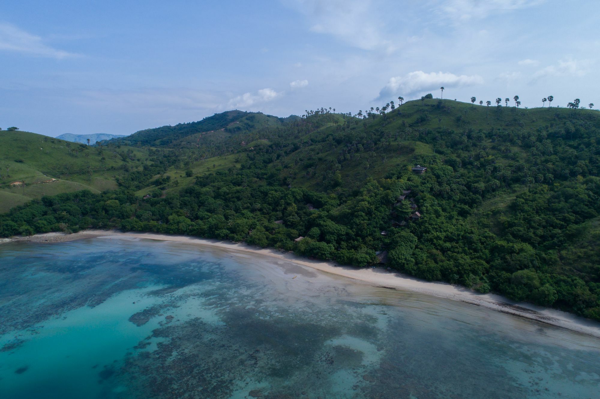 Waecicu Eden Beach Hotel Labuan Bajo Buitenkant foto